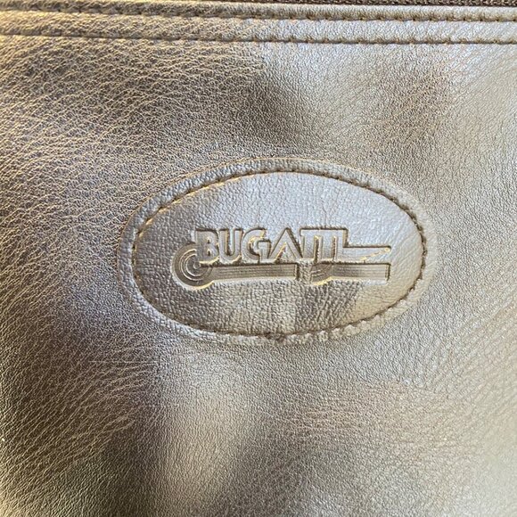 Bugatti Black Faux Leather Laptop Briefcase Zip Closure & Multiple Compartments - Picture 2 of 11